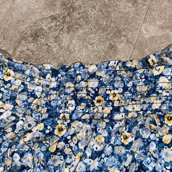 🎉American Rag Blue and Yellow Flowered Off the Shoulder Crop Top xsmall - Picture 3 of 7